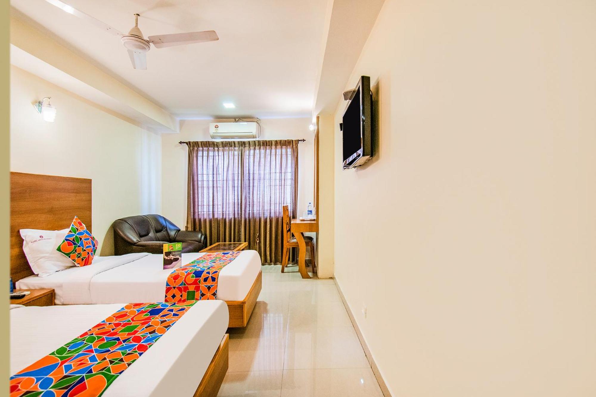 Fabhotel Jansi Deluxe - Nr Gandhipuram Bus Stand Coimbatore Exterior photo